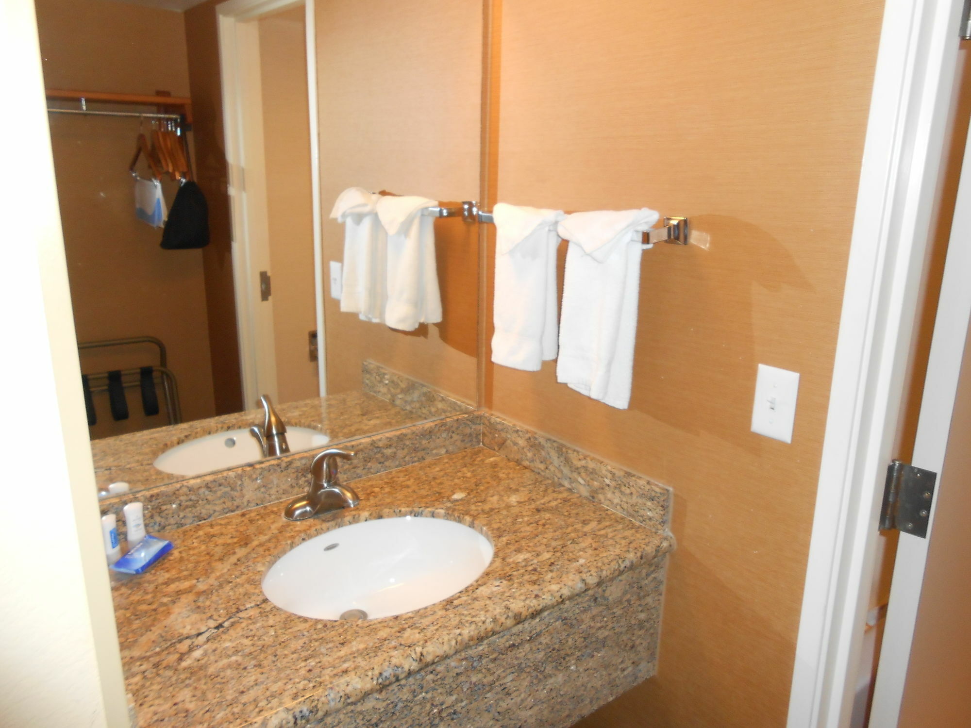 Greentree Inn And Suites Mesa / Phoenix Exterior foto